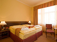 Hotel CONTINENTAL **** ****, Marinsk Lzn