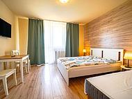 Apartmny KARMON PARK *** ***, Velk Meder