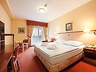 Hotel ZELENI GAJ - Terme Banovci *** ***, Verej